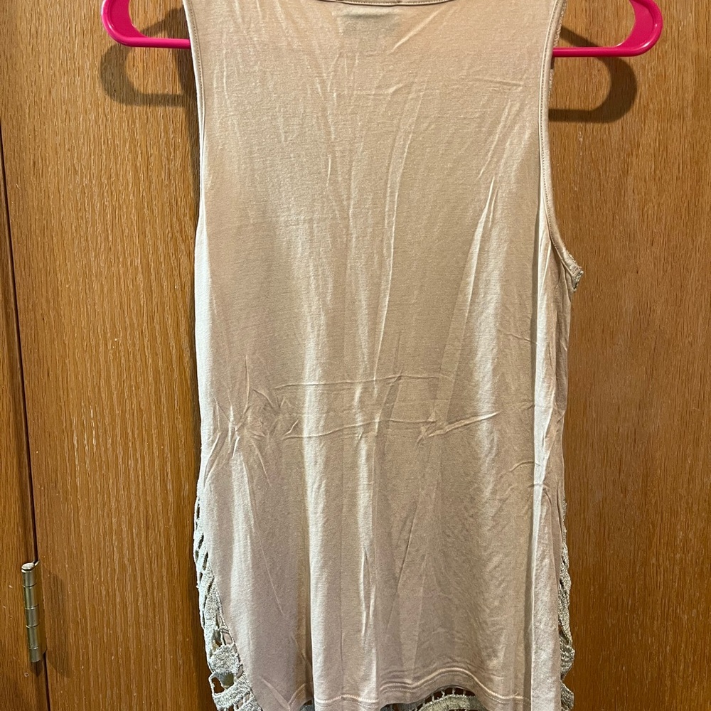 Jon & Den Beige Tank Top - Picture 3 of 3